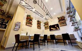 Hotel Srbija Garden-Free Parking-Upon Availability